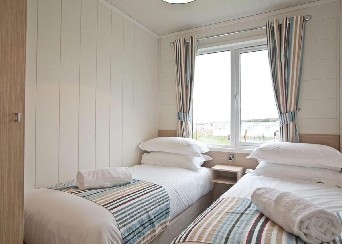 Piran Meadows Resort New Quay Exteriér fotografie