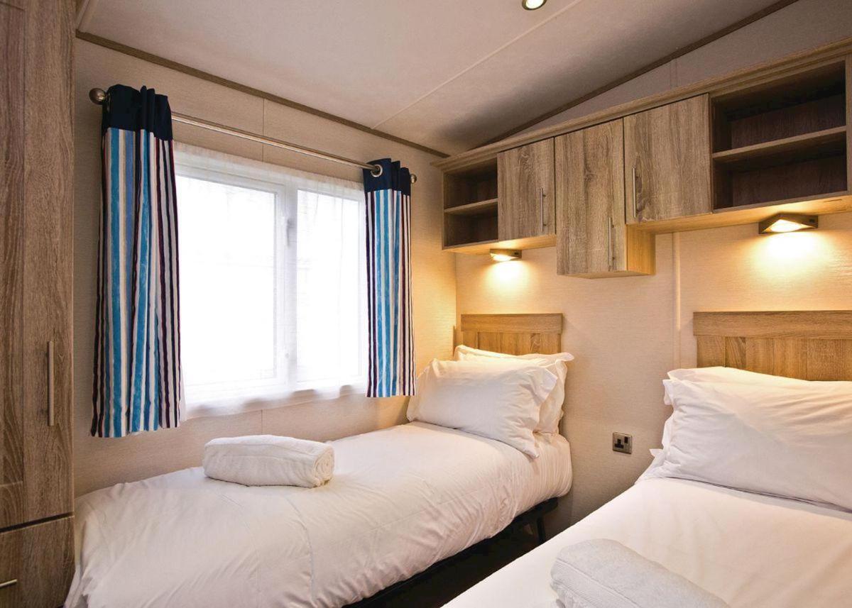 Piran Meadows Resort New Quay Exteriér fotografie