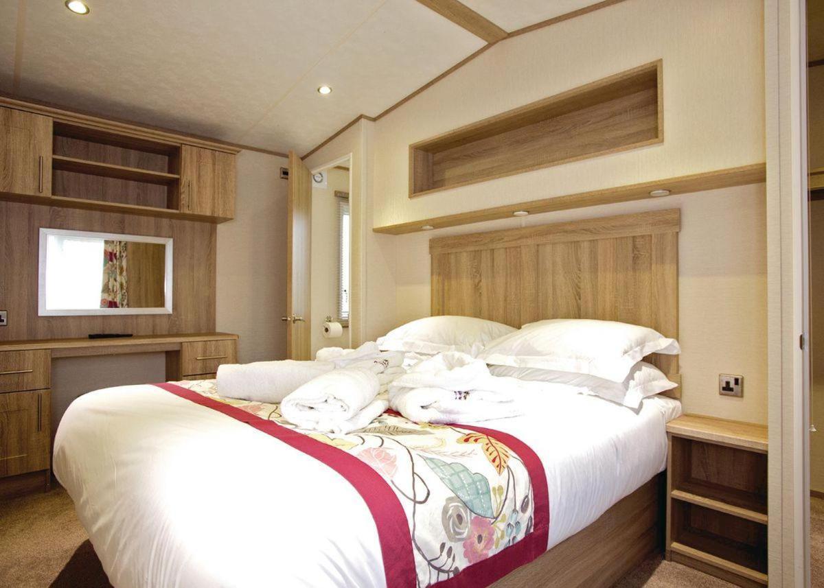 Piran Meadows Resort New Quay Exteriér fotografie